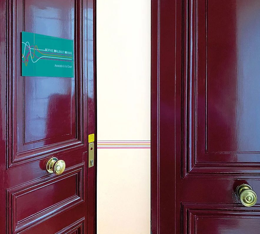 cabinet sophie malbaut manas porte entrée